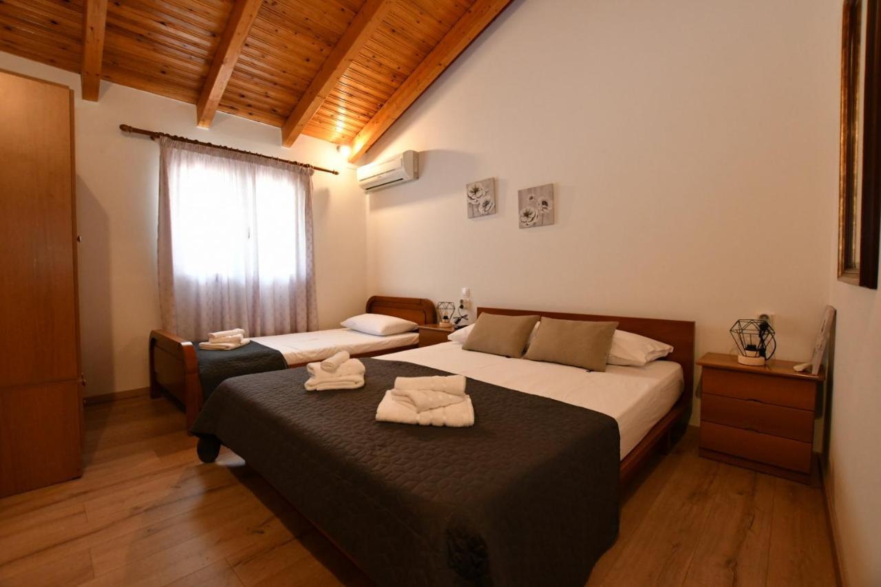 Downtown Loft Διαμέρισμα Αίγιο Εξωτερικό φωτογραφία