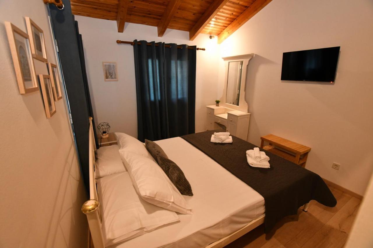 Downtown Loft Διαμέρισμα Αίγιο Εξωτερικό φωτογραφία
